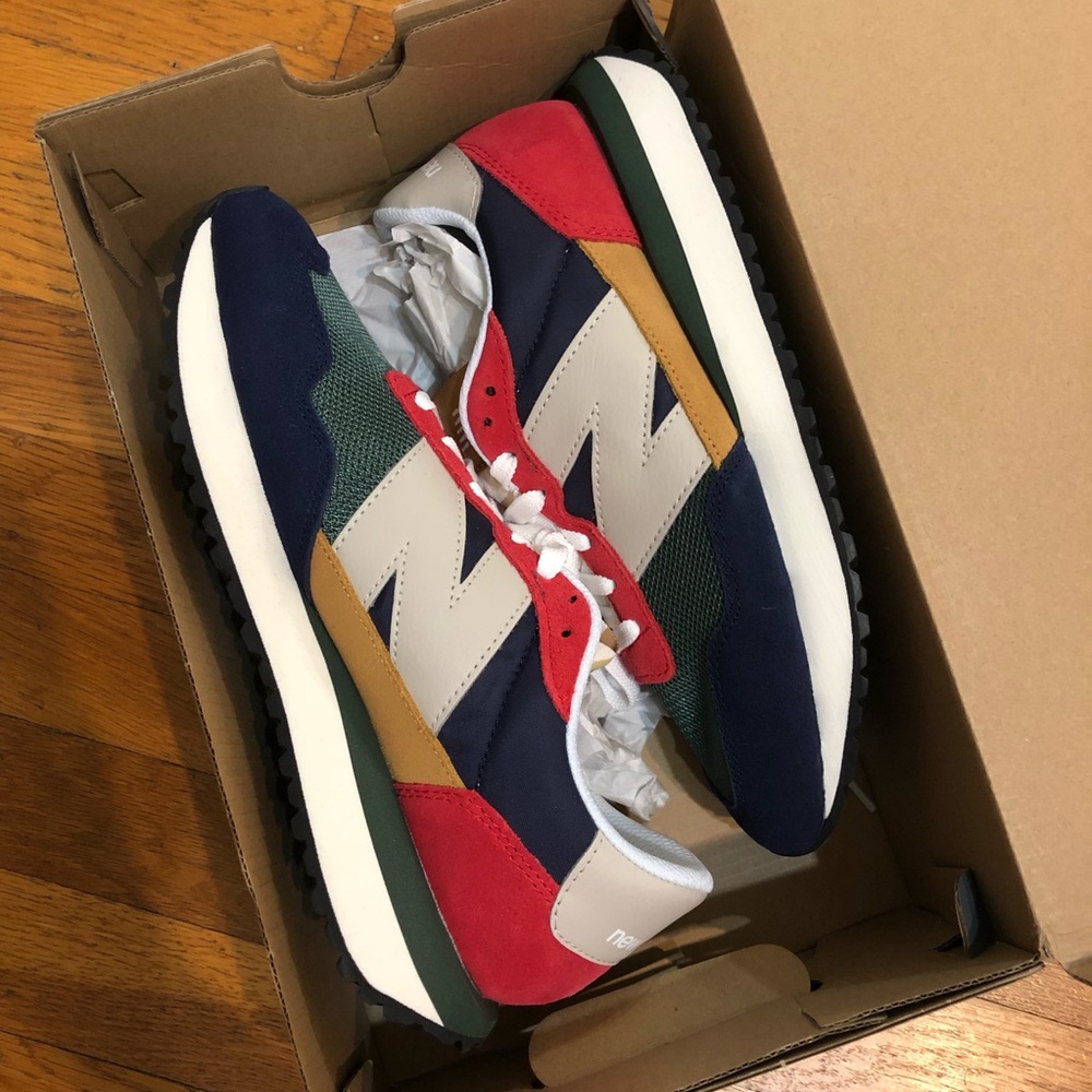 New Balance 237 sneakers in multicolor